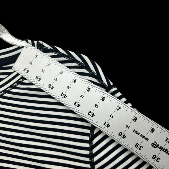 lululemon athletica Black and White Striped Sweatshirt - Picture 4 of 8